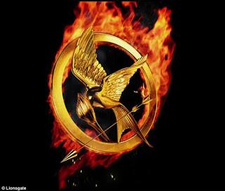 LA MIA OPINIONE SU : LA RAGAZZA DI FUOCO. HUNGER GAMES DI SUZANNE COLLINS