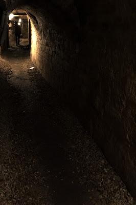 Parigi misteriosa: le catacombe.