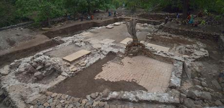 Isole del Capo Verde: lapidi e chiesa dell'età coloniale