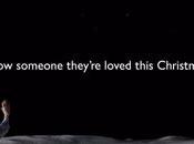 #ManOnTheMoon, Natale vive compagnia [Video]