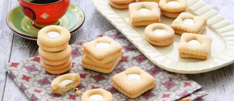 Biscotti ripieni alla crema di latte