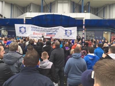 (VIDEO)Protesta dei tifosi del Rangers FC contro Mike Ashley e Sports Direct