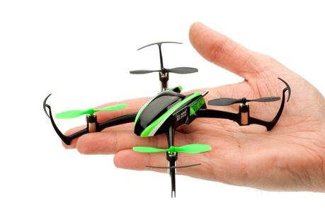 NANO QX: drone per neofiti