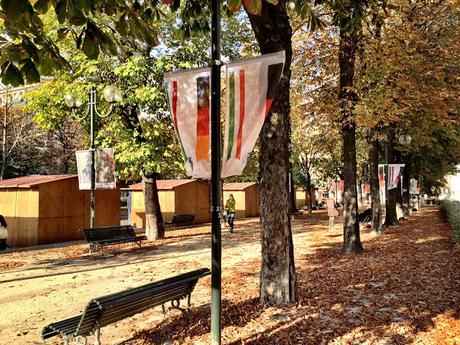 Ecco come si fa un mercatino di Natale a Torino. E intanto su Piazza Navona continua l'inquietante silenzio