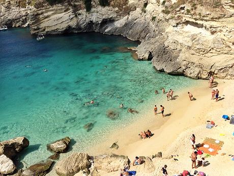 Viaggiare low-cost con Booking.com: la Puglia