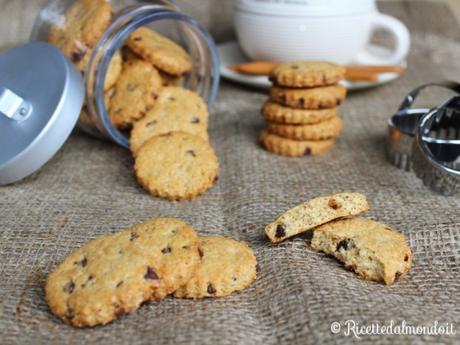 Biscotti integrali con gocce di cioccolato