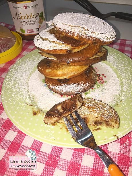 Pancake al cocco con cuore di nocciolata