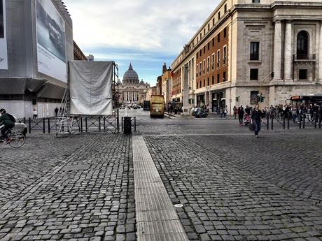 Giubileo? La situazione del percorso per non vedenti da San Pietro a Castel Sant'Angelo