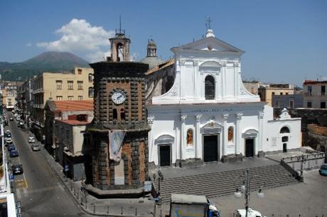 Piazza Santa Croce Torre del Greco verbali