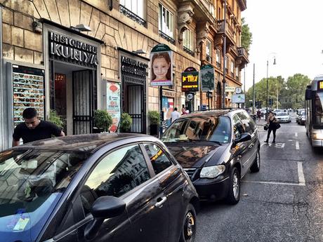 Il mistero del Chrysler Voyager di Via Arenula. In divieto da sempre sotto al Ministero di Giustizia