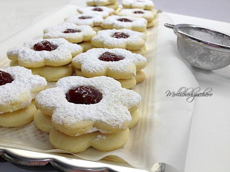 biscotti di farina di riso con marmellata