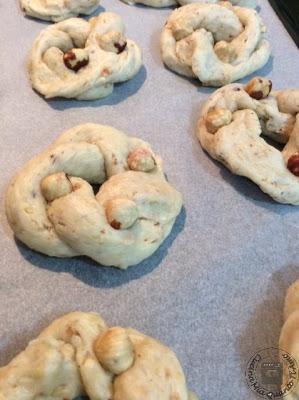 Taralli sugna e pepe (nzogna e pepe), ricetta napoletana