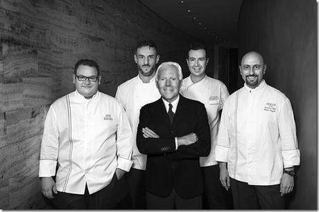 Giorgio Armani and the chefs of the four ArmaniRistorante - credits SGP