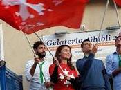 PISA. protesta della consigliera Ceccardi (LN) contro sindaco Filippeschi moschea minareto piazza Miracoli.