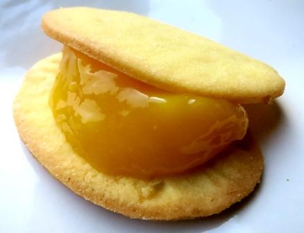 Ecco i frollini al limone con il Lemon Curd!!!