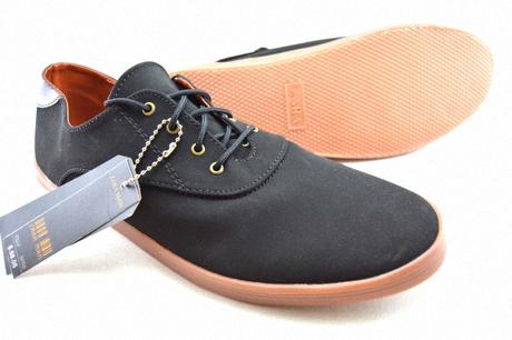 Belanja Online Sepatu Pria