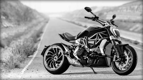 XDiavel-s_2016_Amb-02_1920x1080.mediagallery_output_image_[1920x1080]
