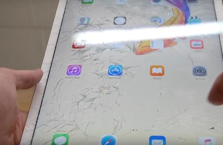 Primo drop test per l’ iPad Pro da 12.9 pollici, caduta da circa 1 metro!
