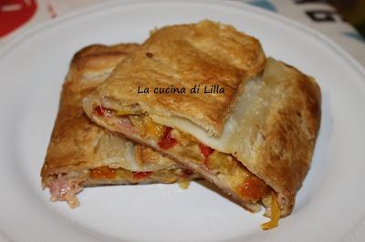 Torte salate: Strudel peperoni, pancetta e stracchino