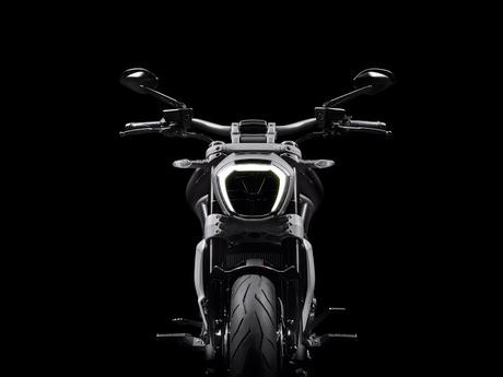 Ducati XDiavel S & XDiavel 2016