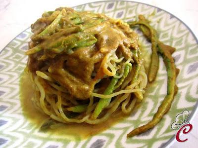 Shirataki con asparagi e crema di lenticchie al curry: perché è questione di destino, se è destino... arriva