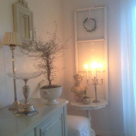 Nordic Shabby e un tocco francese per una bella casa svedese