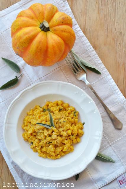 SPATZLE DI ZUCCA AL BURRO E SALVIA