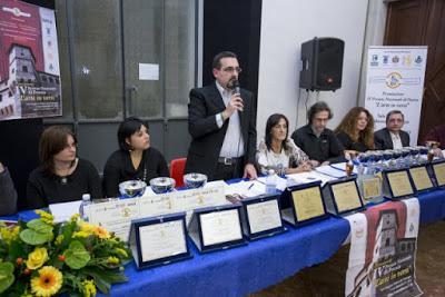 Successo a Jesi con poeti da tutta Italia per la premiazione de “L’arte in versi” Successo a Jesi con poeti da tutta Italia per la premiazione de “L’arte in versi”