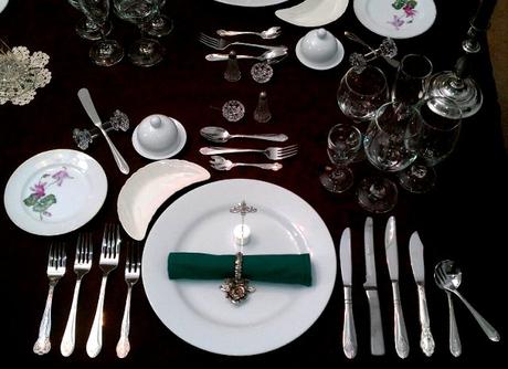 posatel_Place_Setting