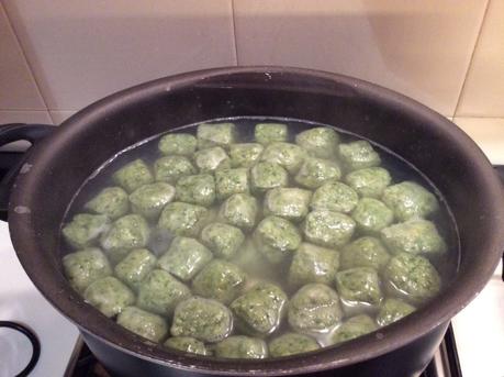 GNOCCHI POVERI CON PANE RAFFERMO E COSTE