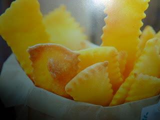 ricette per le feste - cracker allo zafferano