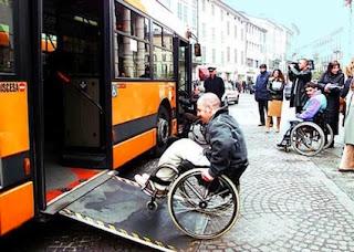 PAVIA. La vicenda della donna disabile che ha fatto causa al Comune e alla Line, approda al prossimo consiglio comunale.