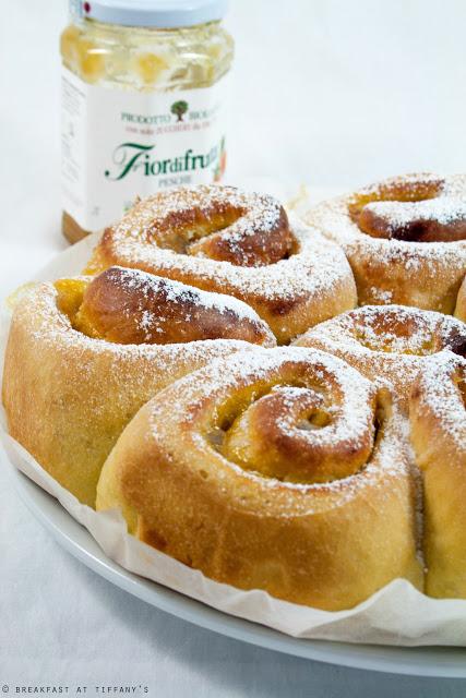 Torta di rose con fiordifrutta Rigoni di Asiago