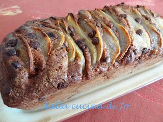 Plum cake di cioccolato e pere al mascarpone