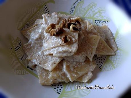 Maltagliati fatti in casa al pesto di noci ♥