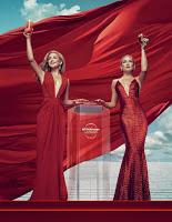 Campari: Presenta il suo nuovo Calendario 2016 con Kate Hudson