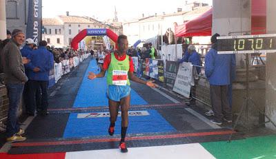 CREMA. Brambilla, Manyika, Guerniche e Razganm campioni lombardi di mezza a Crema.