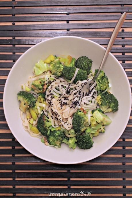 broccoli-peanut-noodles