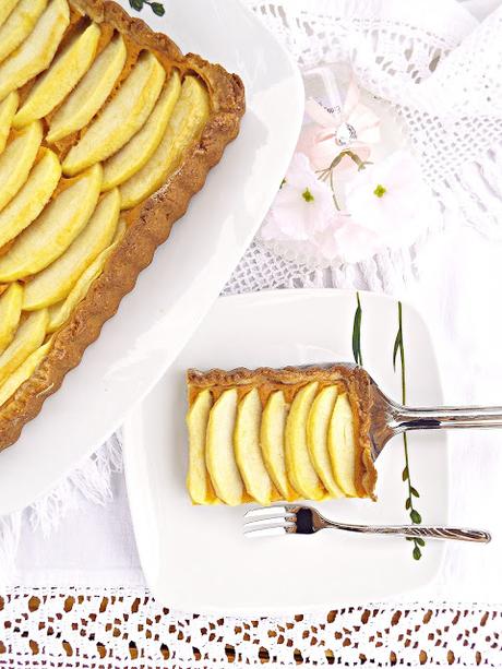 Crostata di grani antichi alle mele e cachi (senza uova e senza burro)