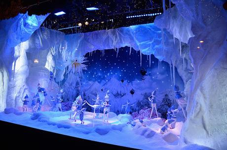 PARIS, FRANCE - NOVEMBER 06: A decorated window during the Christmas Decorations Inauguration at Printemps Haussmann on November 6, 2015 in Paris, France. (Photo by Pascal Le Segretain/Getty Images)