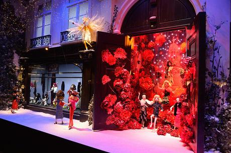 PARIS, FRANCE - NOVEMBER 06: A decorated window during the Christmas Decorations Inauguration at Printemps Haussmann on November 6, 2015 in Paris, France. (Photo by Pascal Le Segretain/Getty Images)