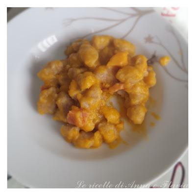 Gnocchetti integrali in crema di zucca e speck