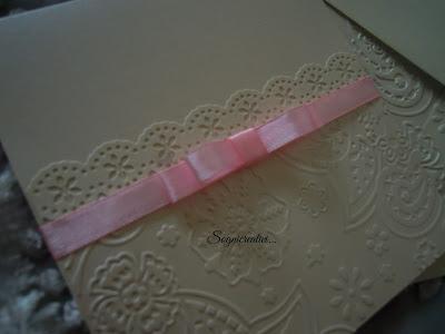 Partecipazioni matrimonio avorio e rosa pastello collezione Floreal e bigliettini bomboniera