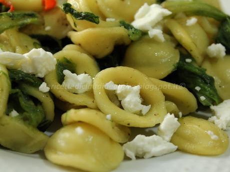 Orecchiette con scarola e quartirolo