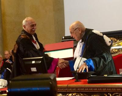 PAVIA. Apertura dell'anno accademico fra progetti, proteste e applausi per il laureato ad honorem Giorgio Napolitano.