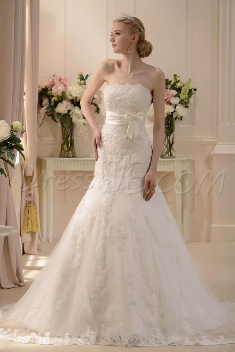 Dresswe.com SUPPLIES Charming Slight Trumpet/Mermaid Strapless Floor-length Chapel Wedding Dress Wedding Dresses 2014