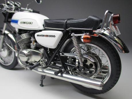Kawasaki H1 Mach III 500 by Max Moto Modeling (Gunze Sangyo)