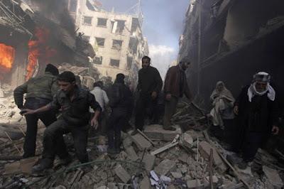 Decine di civili uccisi da un probabile raid aereo russo in Siria