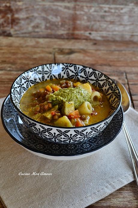 Minestra di Verdure Lenticchie e Pesto