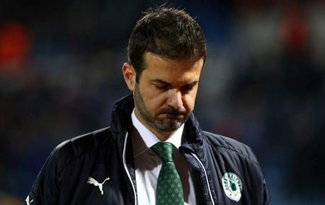 Inizio da incubo per Stramaccioni: – 3 punti e 4 match a porte chiuse per il Panathinaikos